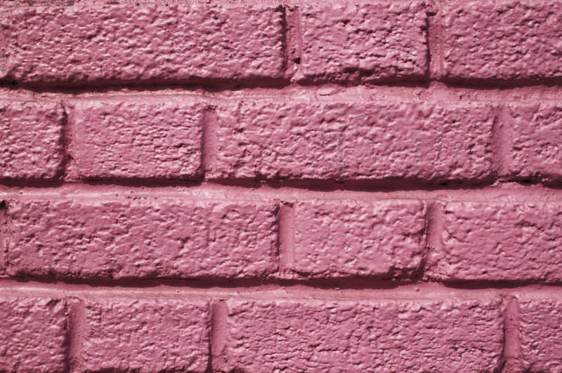 砖墙漆成粉红色